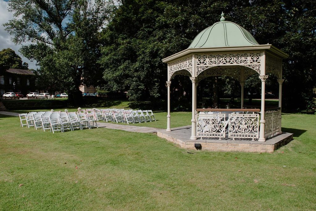 Alicia Eden Photography - Pagoda